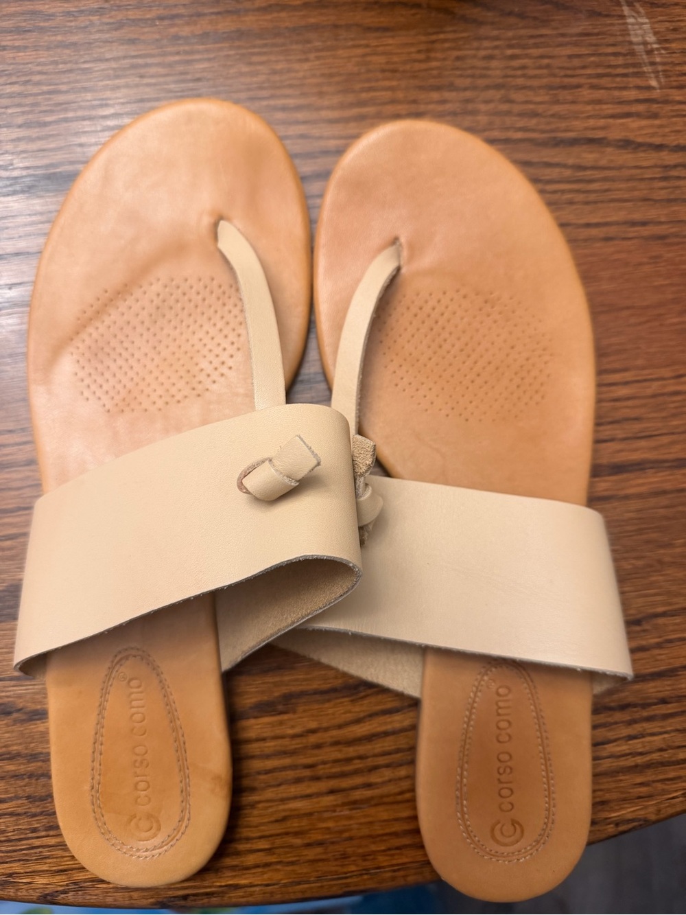 Corso Como Women’s Tan and Cream Leather Slide Sandals